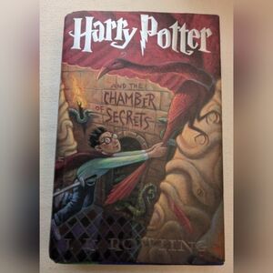 Harry Potter & The Chamber of Secrets by J.K. Rowling I-2